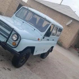 UAZ 469 2002