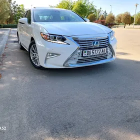 Lexus ES 2018