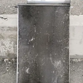 Radiator corolla radnoyy