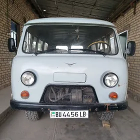 UAZ 2206 2000