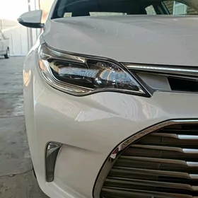 Toyota Avalon 2018