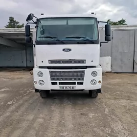 Ford Cargo 3535D 2012