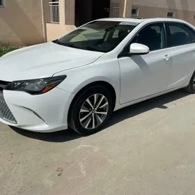 Toyota Camry 2016