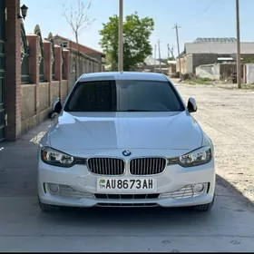 BMW F30 2013