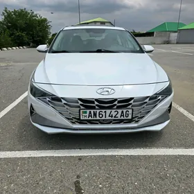 Hyundai Elantra 2020