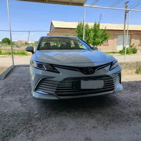 Toyota Camry 2022