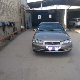 Toyota Camry 2000