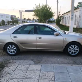 Toyota Camry 2004