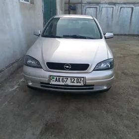 Opel Astra 2000