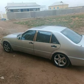 Mercedes-Benz 600SEL 1993