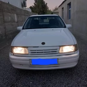 Opel Vectra 1990