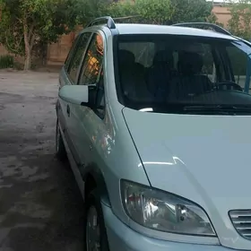 Opel Zafira 2002