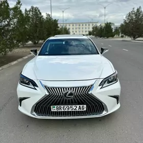 Lexus ES 350 2020