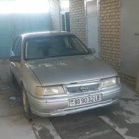 Opel Vectra 1989