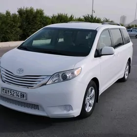 Toyota Sienna 2017