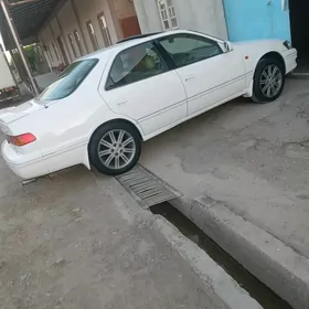 Toyota Camry 1998