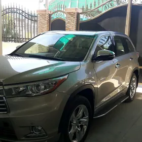 Toyota Highlander 2015