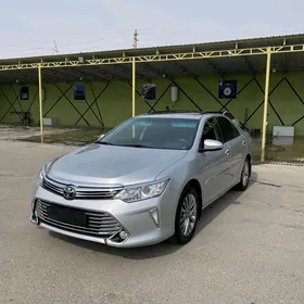 Toyota Camry 2015