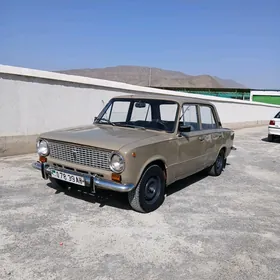 Lada 2104 1980