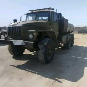 Ural 4320 1993