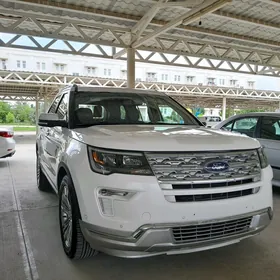 Ford Explorer 2019