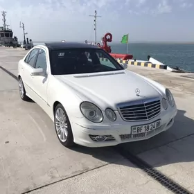 Mercedes-Benz E300 2009