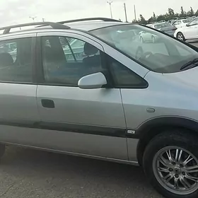 Opel Zafira 2000
