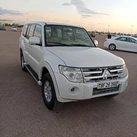 Mitsubishi Pajero 2007