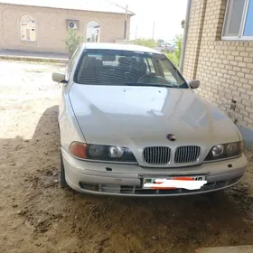 BMW 528 2000