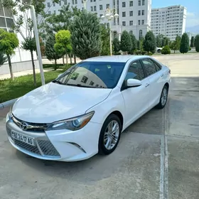 Toyota Camry 2016