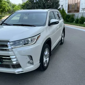 Toyota Highlander 2018