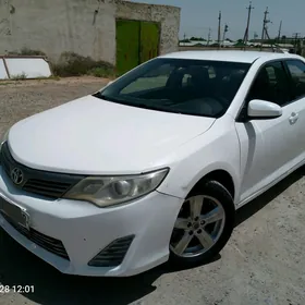 Toyota Camry 2012