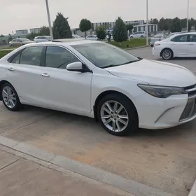 Toyota Camry 2016