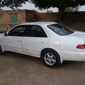 Toyota Camry 1997