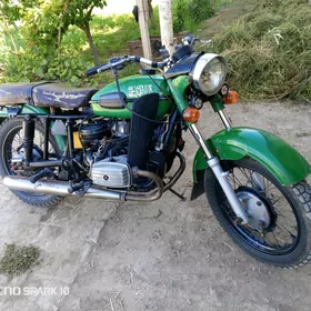 Ural 4320 1981