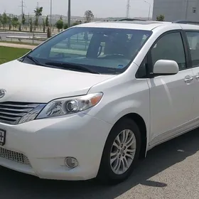 Toyota Sienna 2016