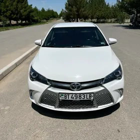 Toyota Camry 2015