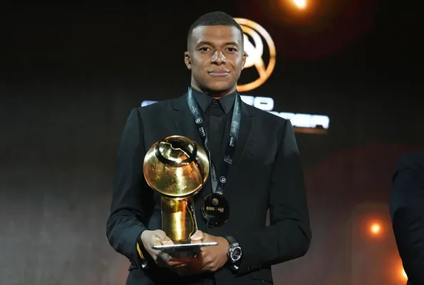 Mbappe, Alonso we “Mançester Siti” Globe Soccer Awards dabarasynda baýrak aldylar