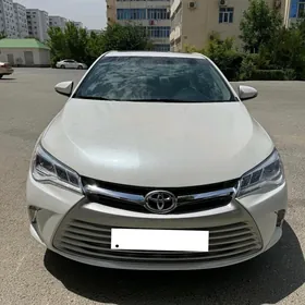 Toyota Camry 2017