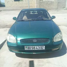 Hyundai Sonata 2001