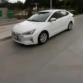 Hyundai Elantra 2019