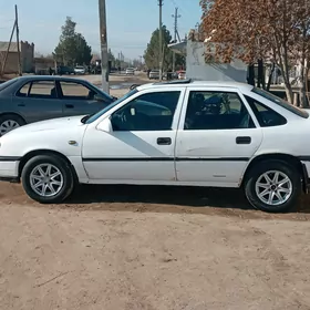 Opel Vectra 1990