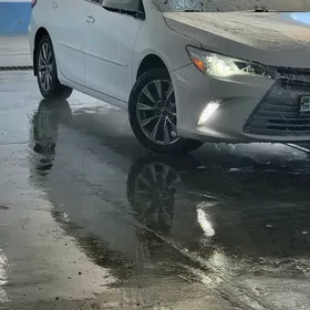 Toyota Camry 2017