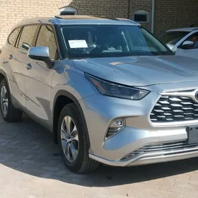 Toyota Highlander 2020