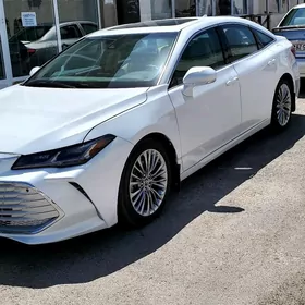 Toyota Avalon 2019