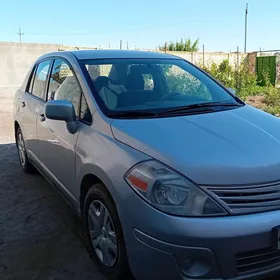 Nissan Versa 2010