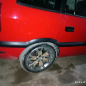 Opel Zafira 1999