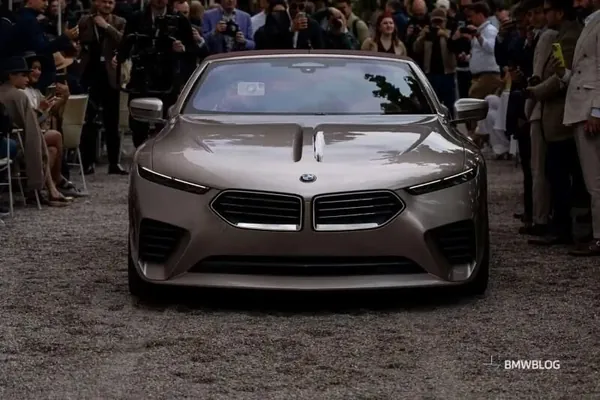 BMW V8 hereketlendirijisi bolan özboluşly Skytop hödürledi