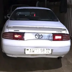 Toyota Marino 1992