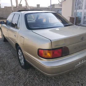 Toyota Camry 1993